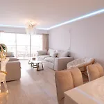 Appartement 2-bedroom Luxurious With Balcony And Parking *