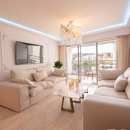 2-bedroom Luxurious With Balcony And Parking